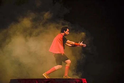 Capitán Maravilla superhéroe de circo